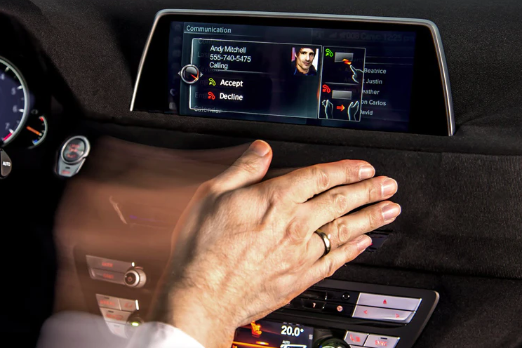 big gesture control transformer car
